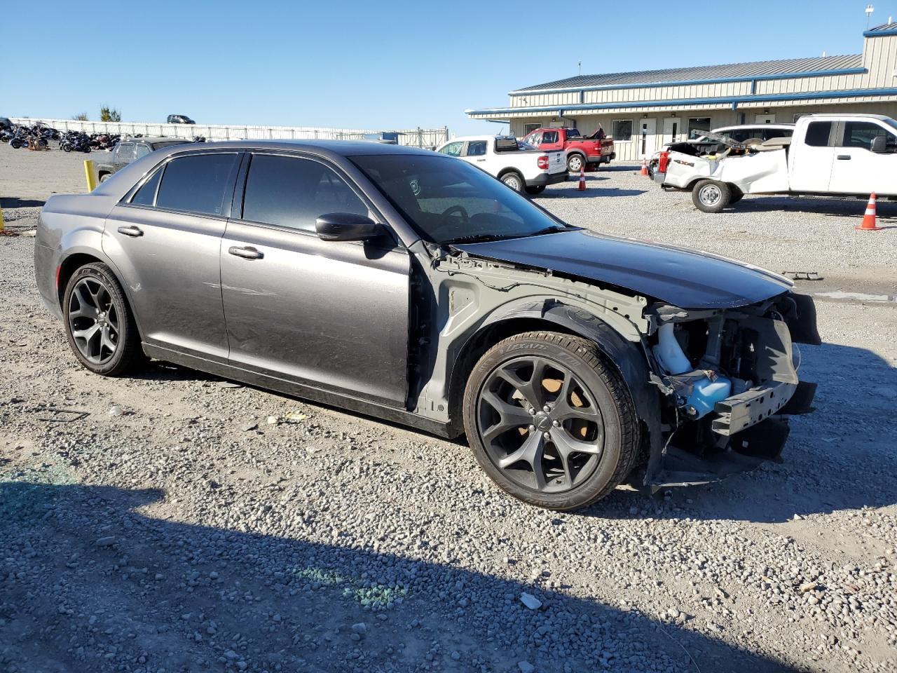 2022 CHRYSLER 300