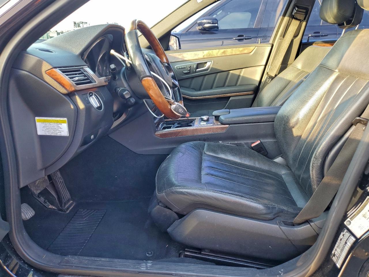 2013 MERCEDES-BENZ E-Class