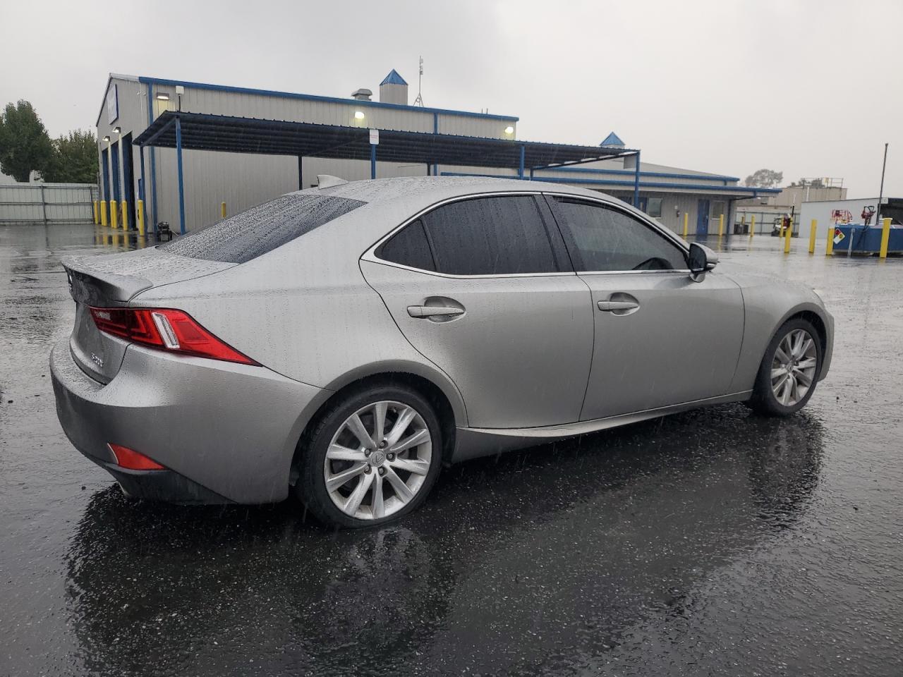 2016 LEXUS IS 200t