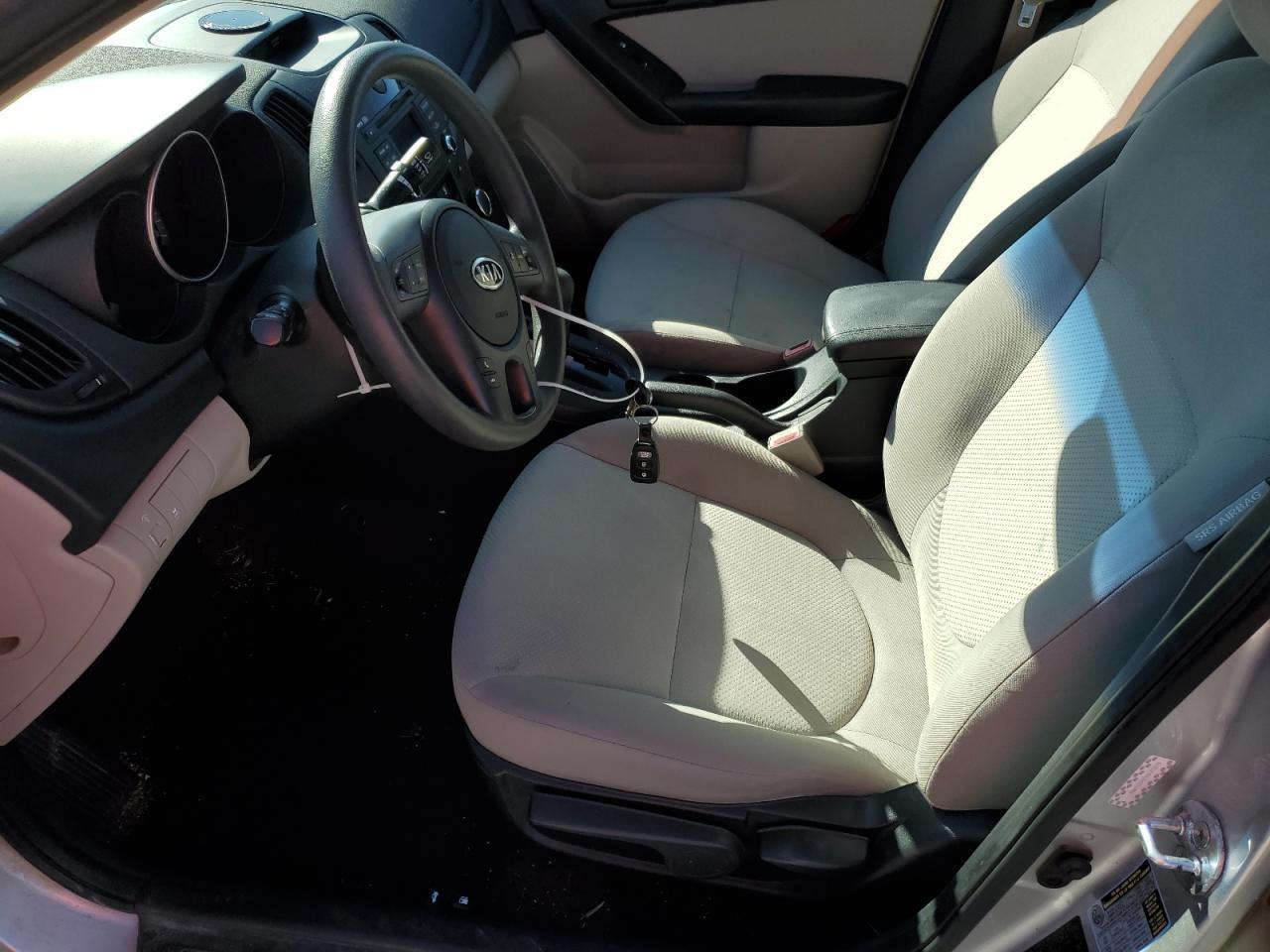 2010 KIA FORTE