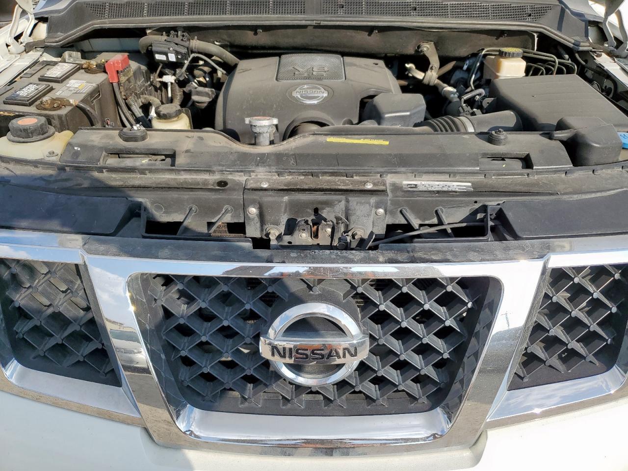 2015 NISSAN Armada