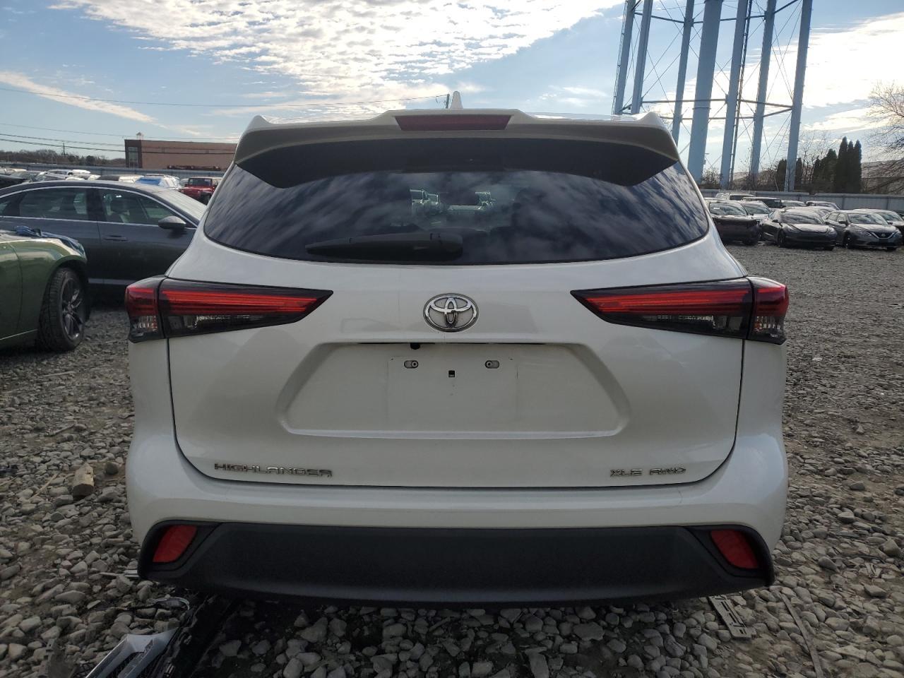2021 TOYOTA HIGHLANDER