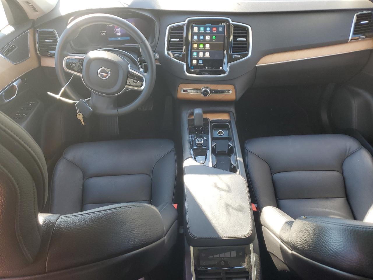 2024 VOLVO XC90