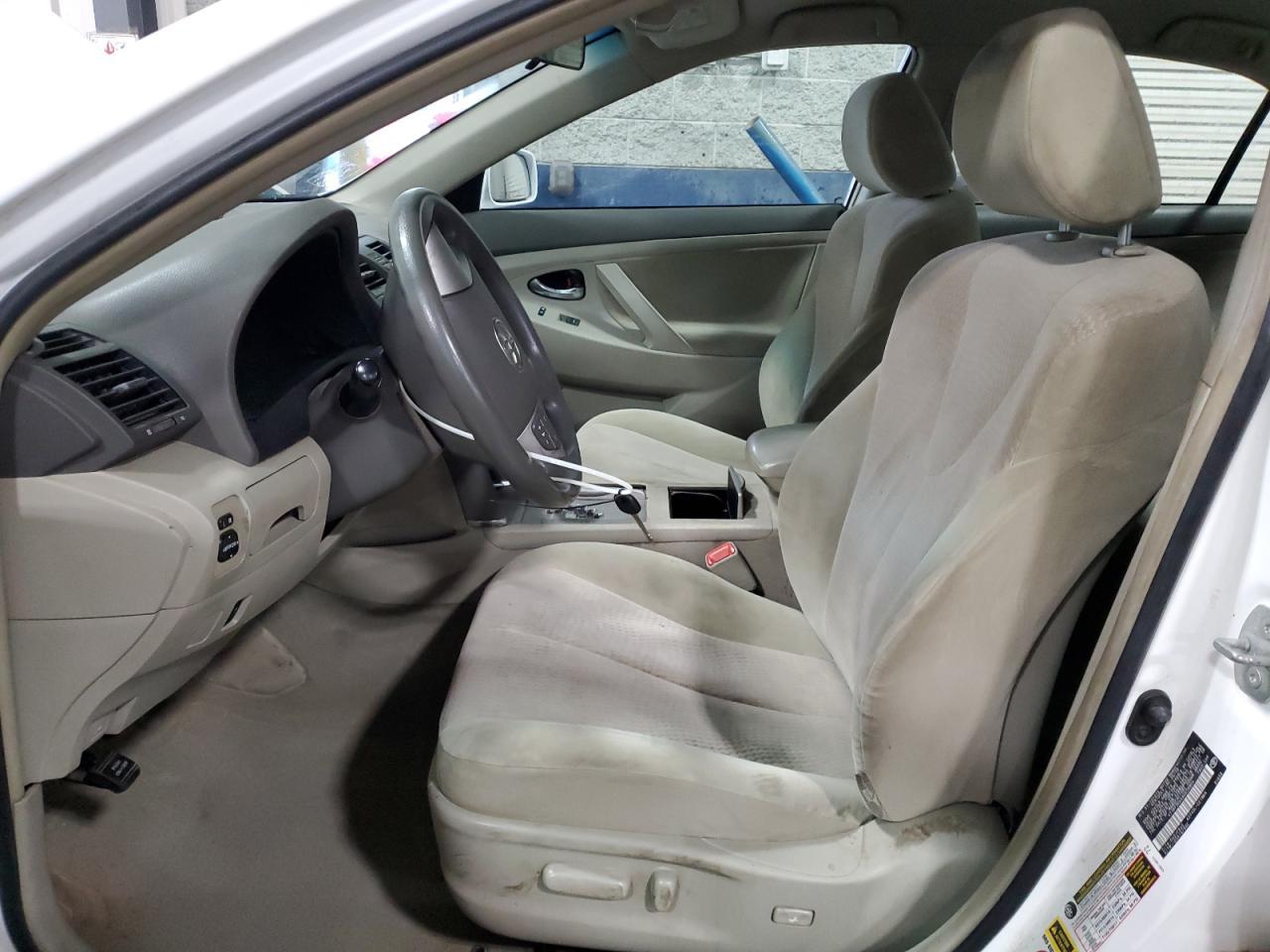 2010 TOYOTA CAMRY