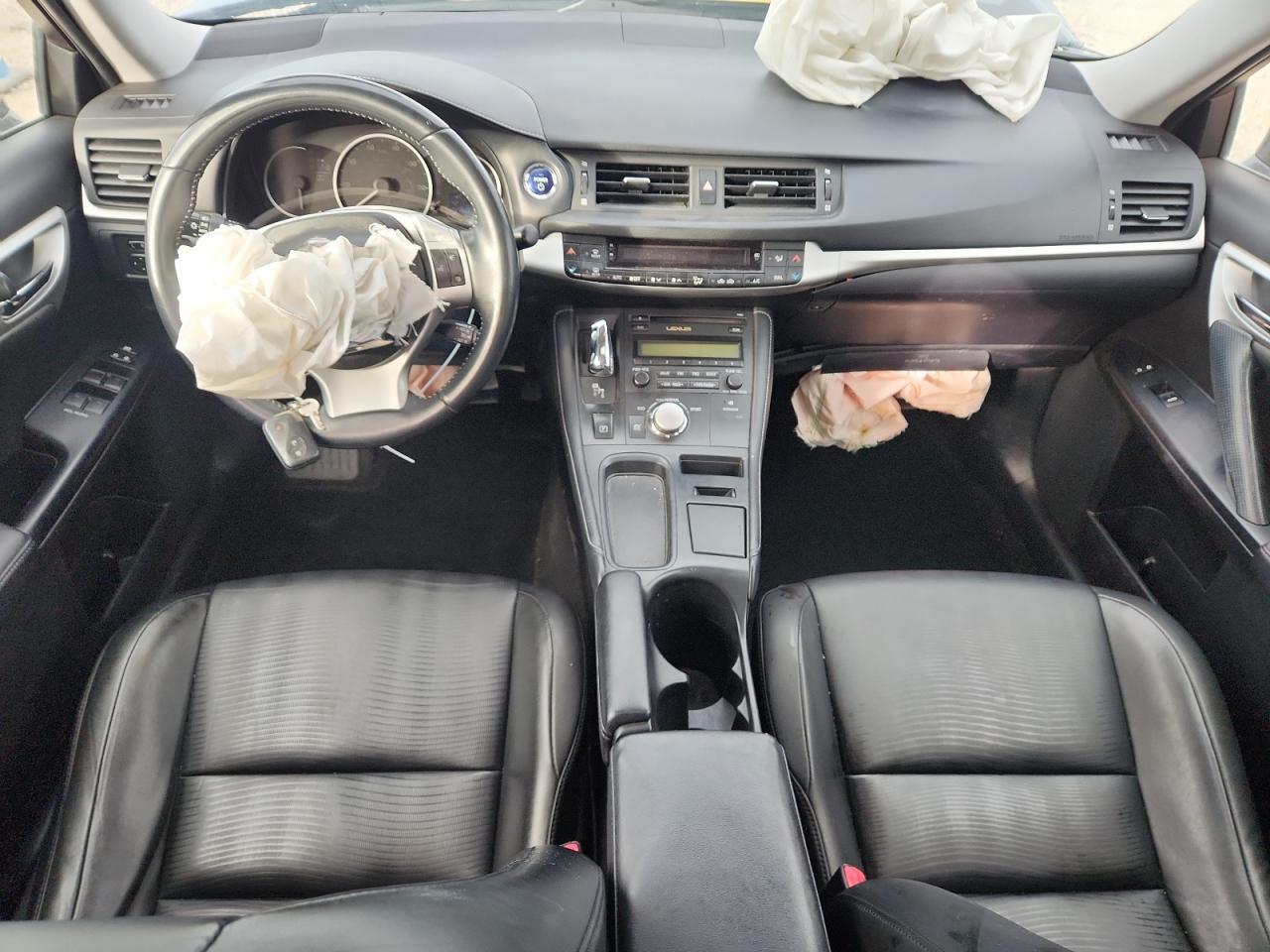 2013 LEXUS CT 200