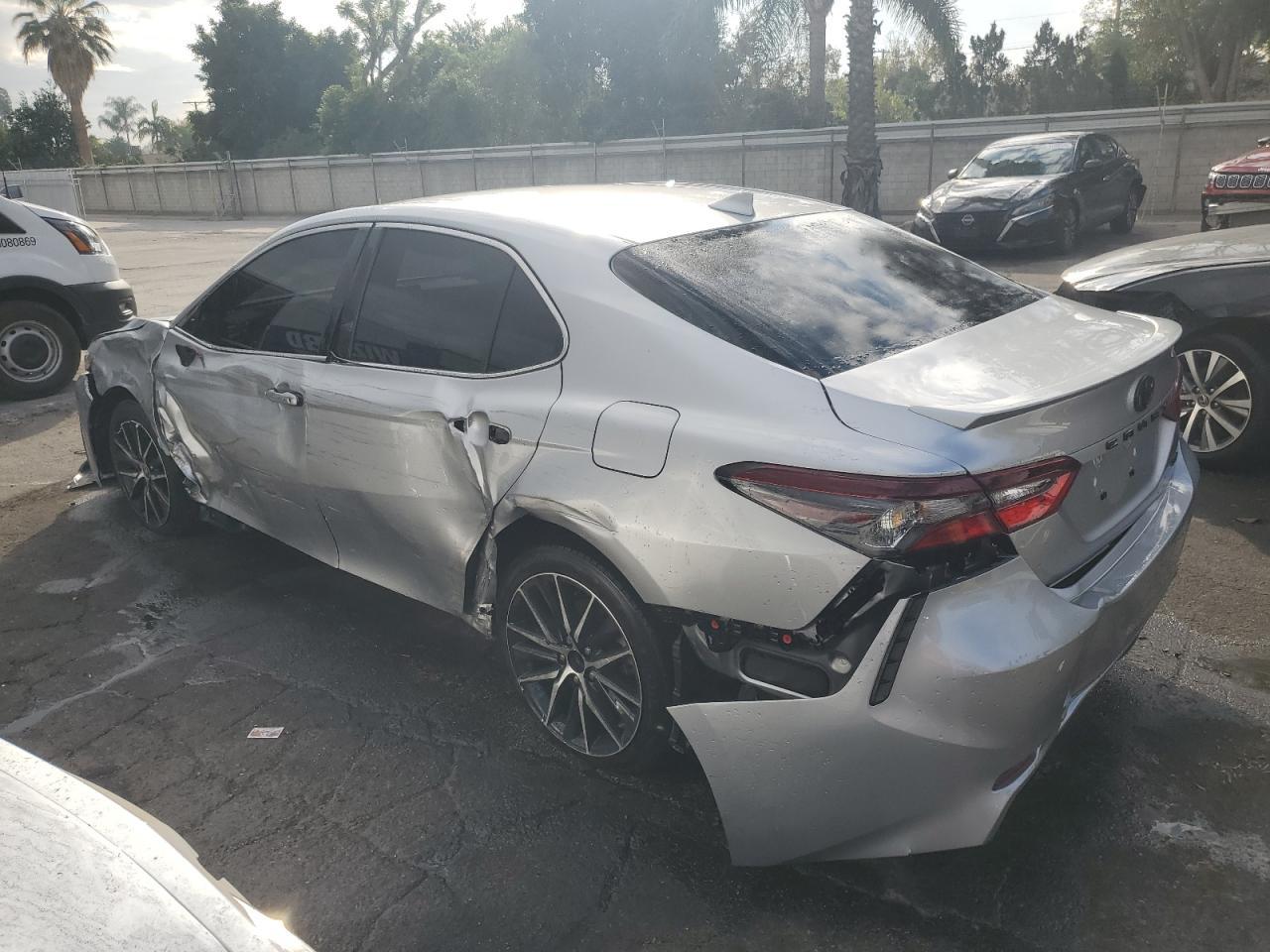2024 TOYOTA CAMRY