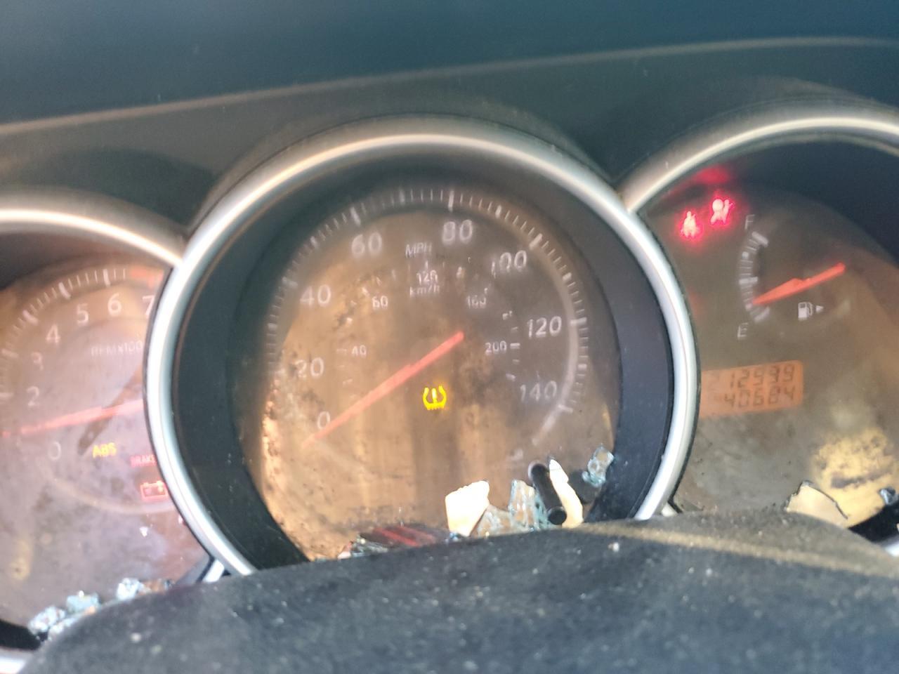 2011 NISSAN VERSA