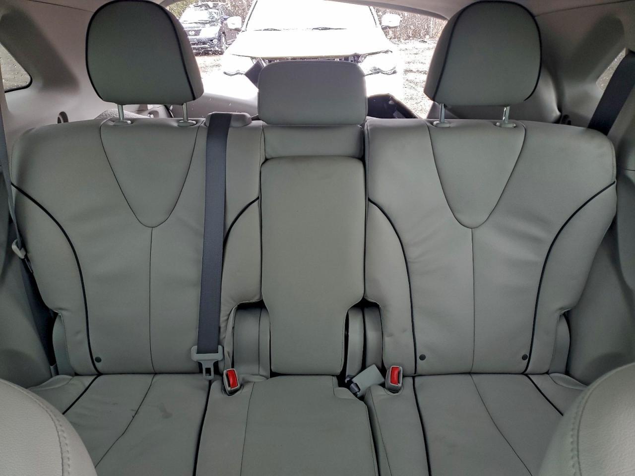 2011 TOYOTA VENZA