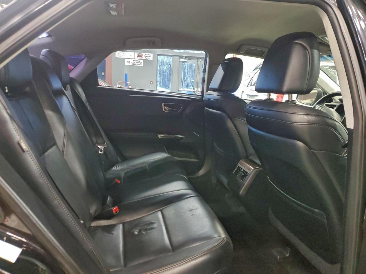 2013 TOYOTA Avalon