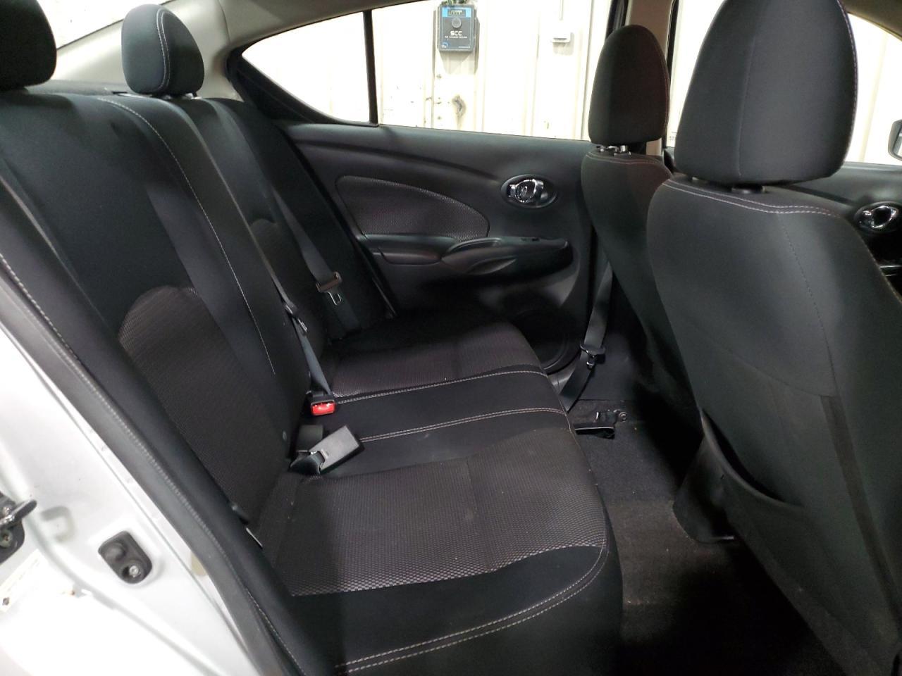 2015 NISSAN VERSA