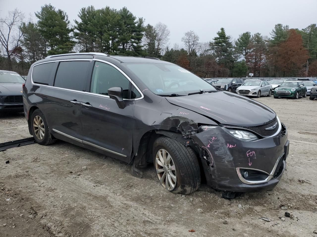 2019 CHRYSLER Pacifica