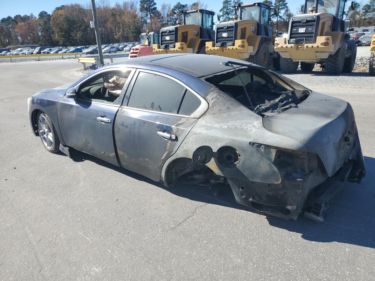 2010 NISSAN Maxima