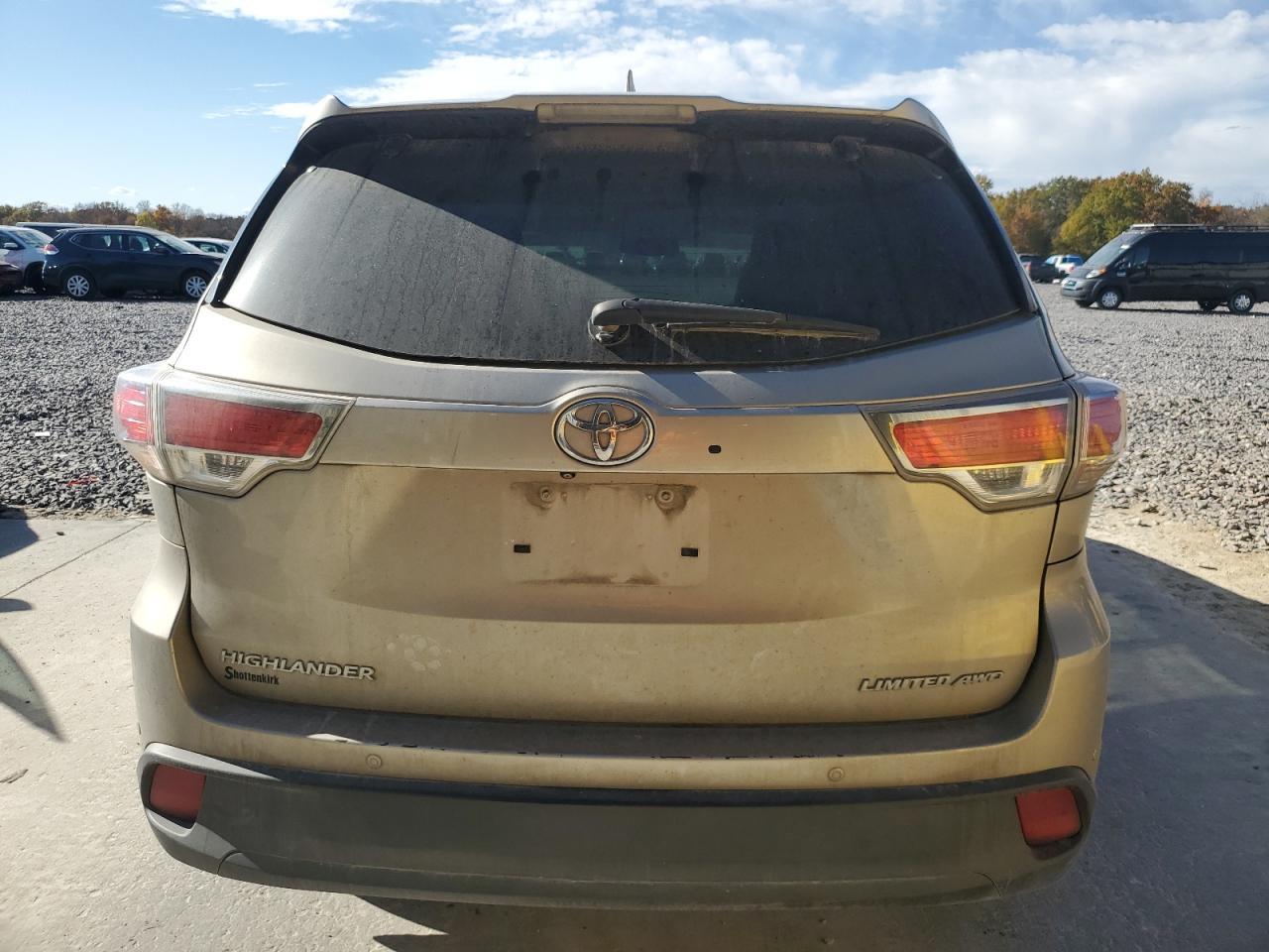 2015 TOYOTA HIGHLANDER
