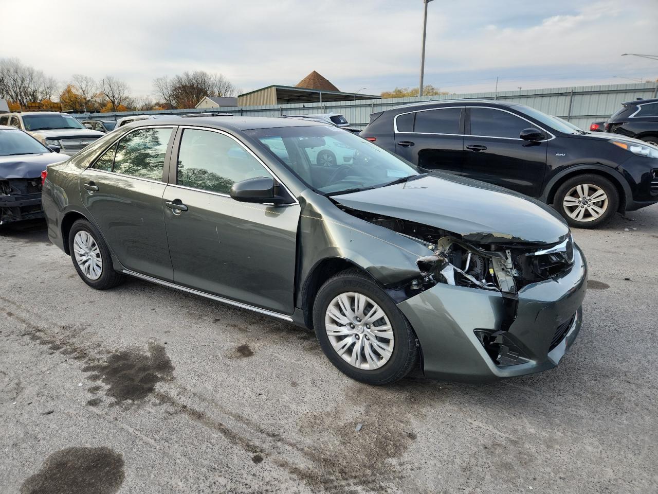2013 TOYOTA CAMRY