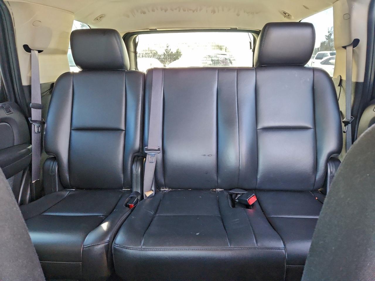 2011 CHEVROLET Tahoe