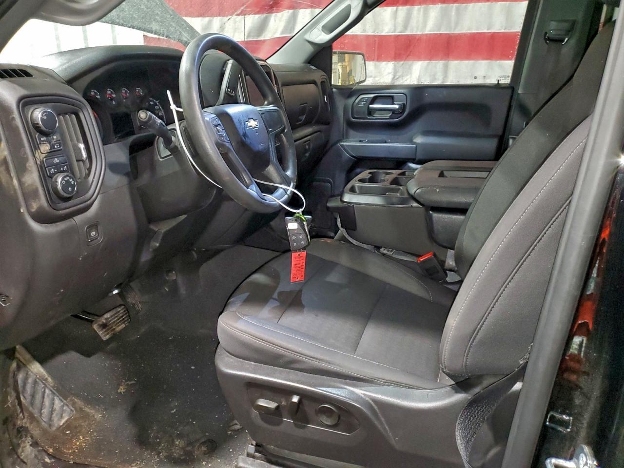 2024 CHEVROLET Silverado