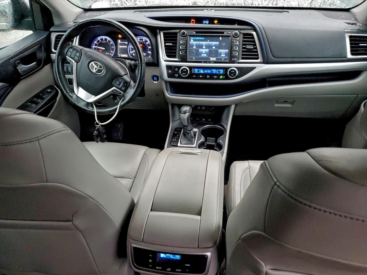 2018 TOYOTA HIGHLANDER
