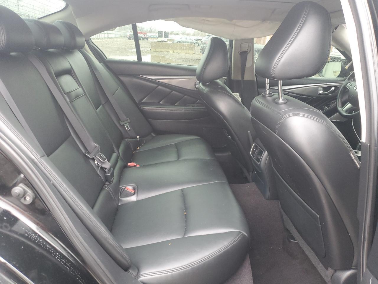 2017 INFINITI Q50
