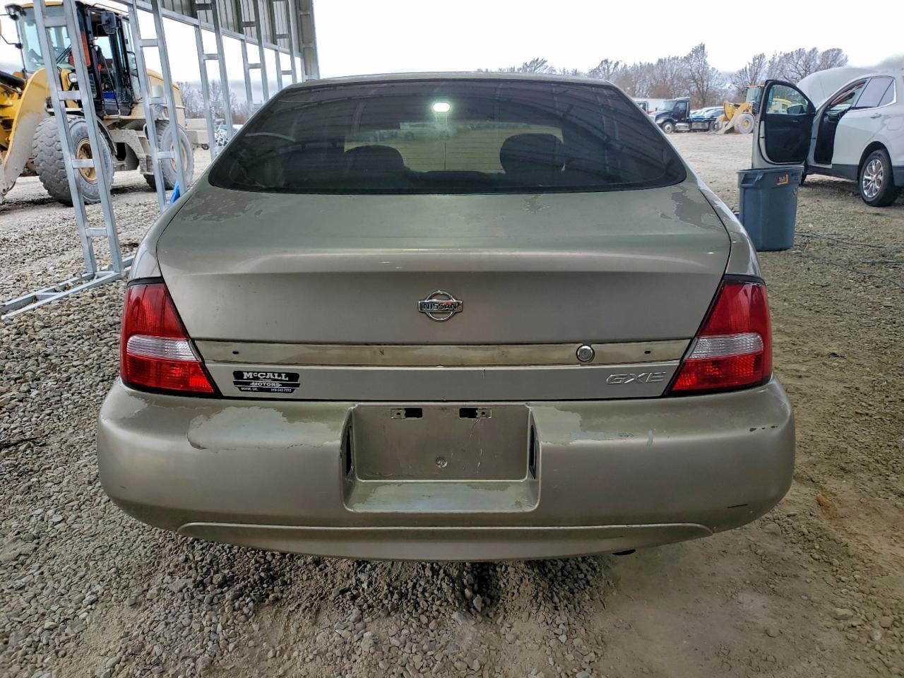 2001 NISSAN ALTIMA