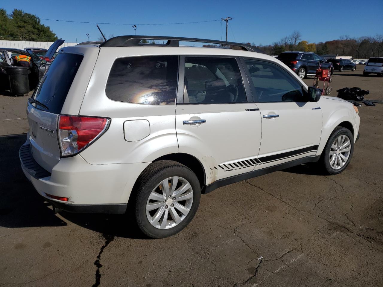 2011 SUBARU FORESTER