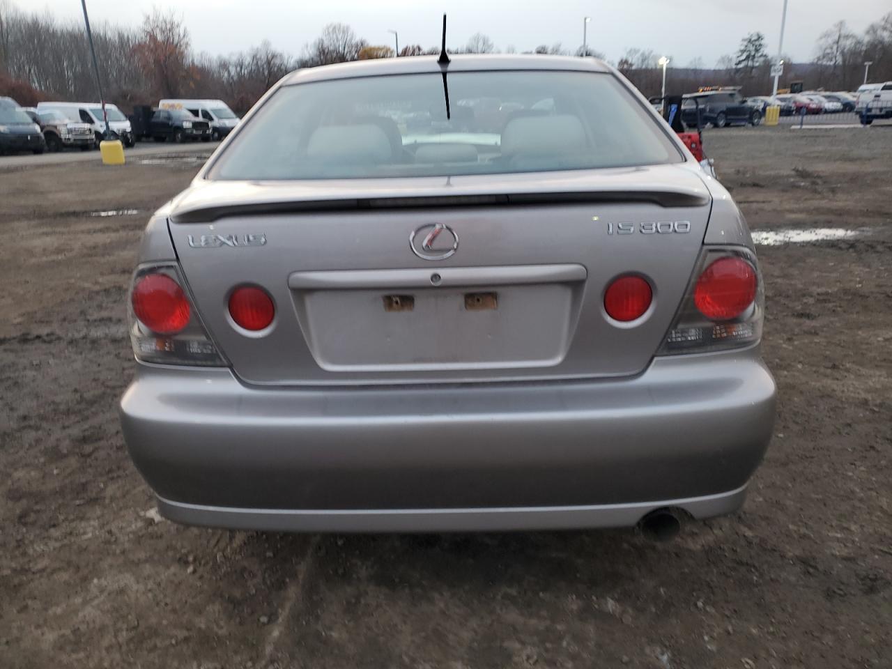2004 LEXUS IS 300
