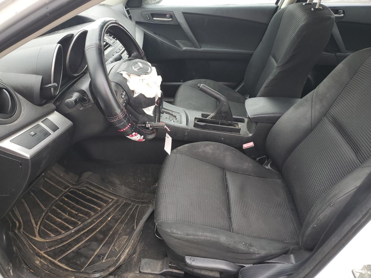 2013 MAZDA 3