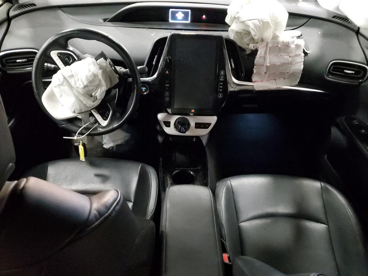 2017 TOYOTA Prius Prime