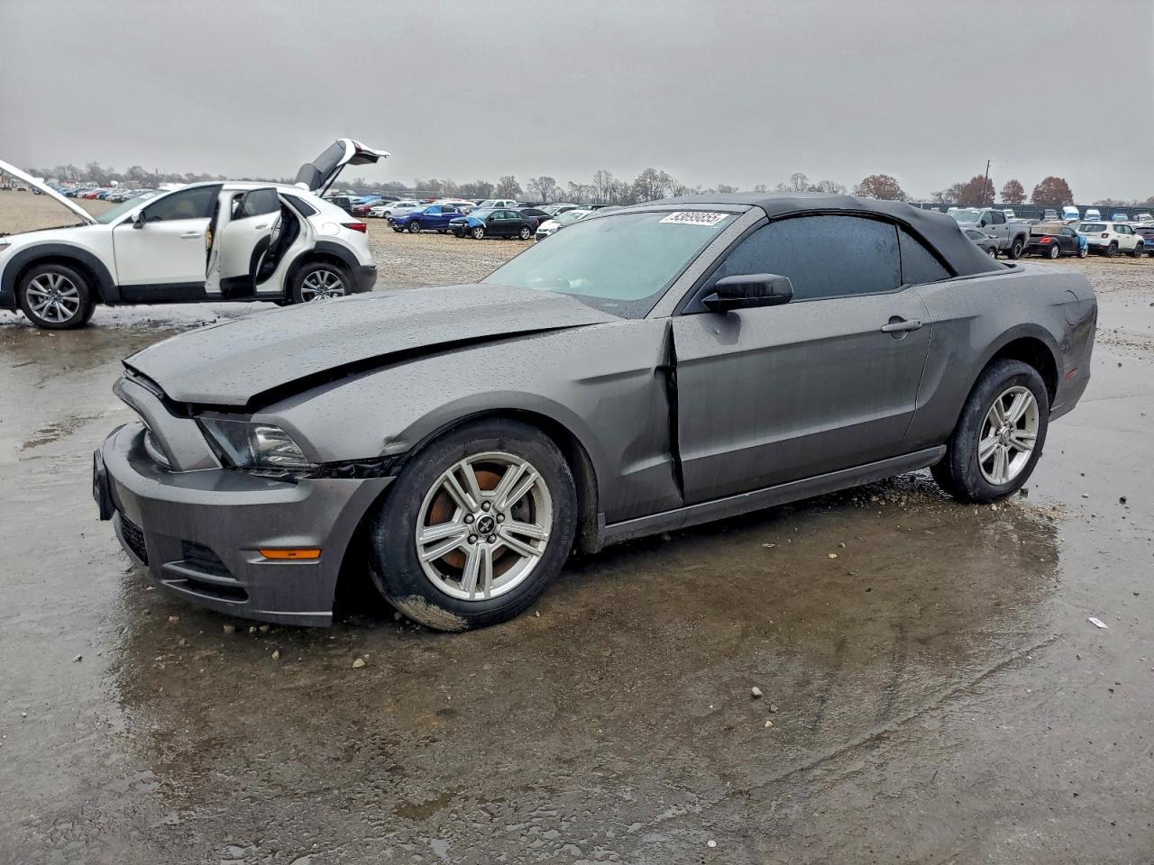 2013 FORD MUSTANG