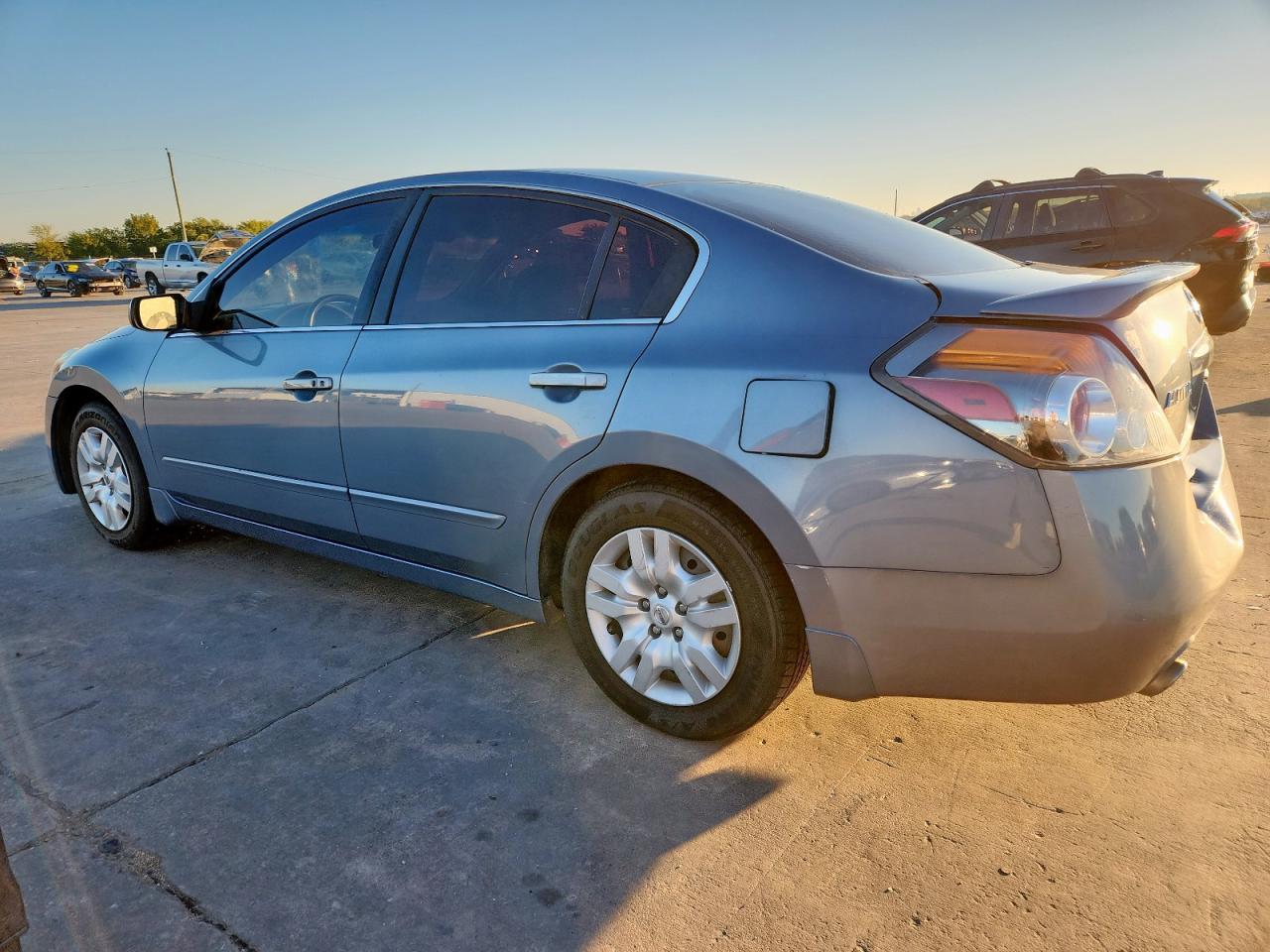2010 NISSAN ALTIMA