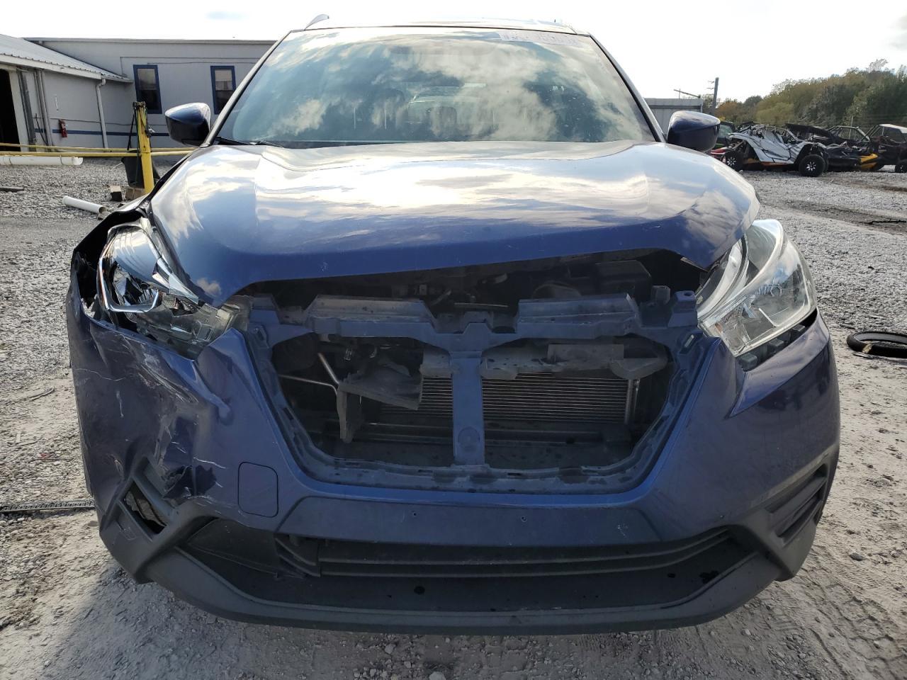 2019 NISSAN KICKS