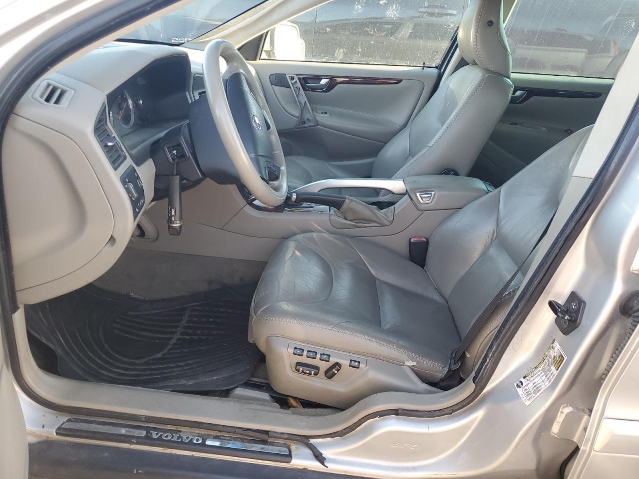 2007 VOLVO XC70