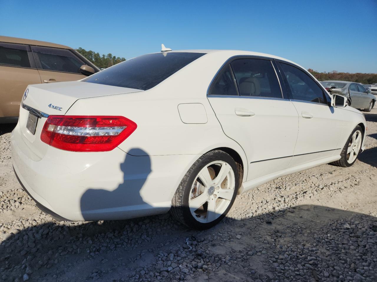 2010 MERCEDES-BENZ E-Class