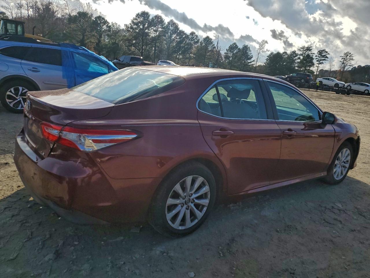 2018 TOYOTA CAMRY