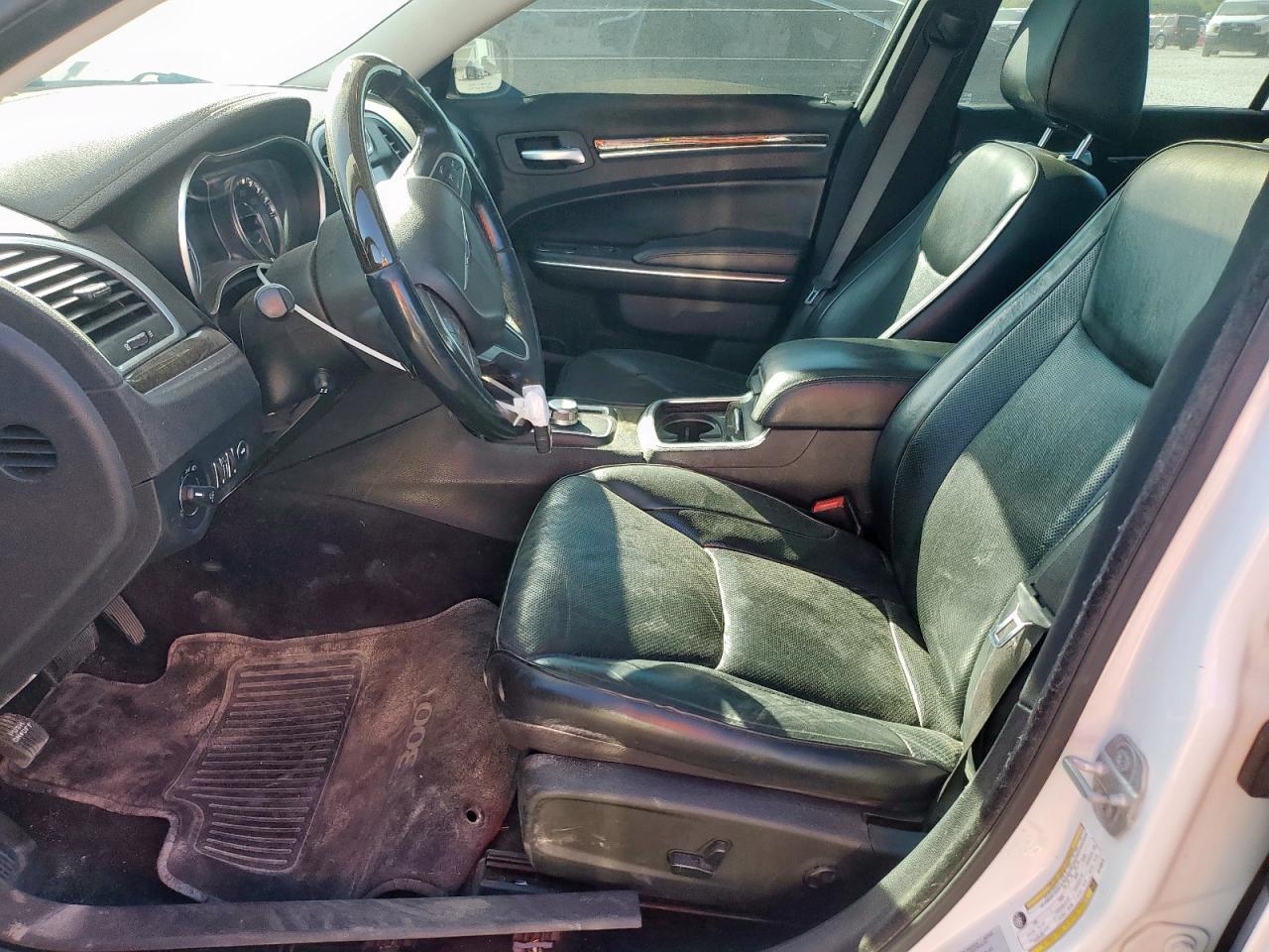 2016 CHRYSLER 300