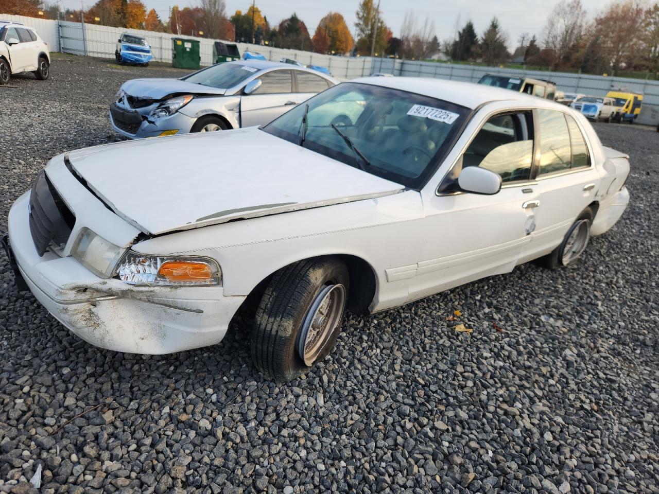 2001 FORD Crown Victoria