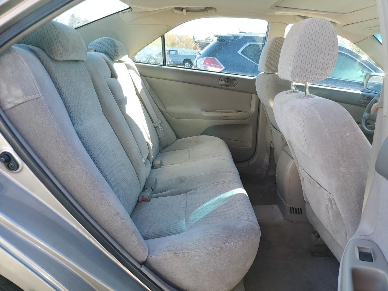 2004 TOYOTA CAMRY