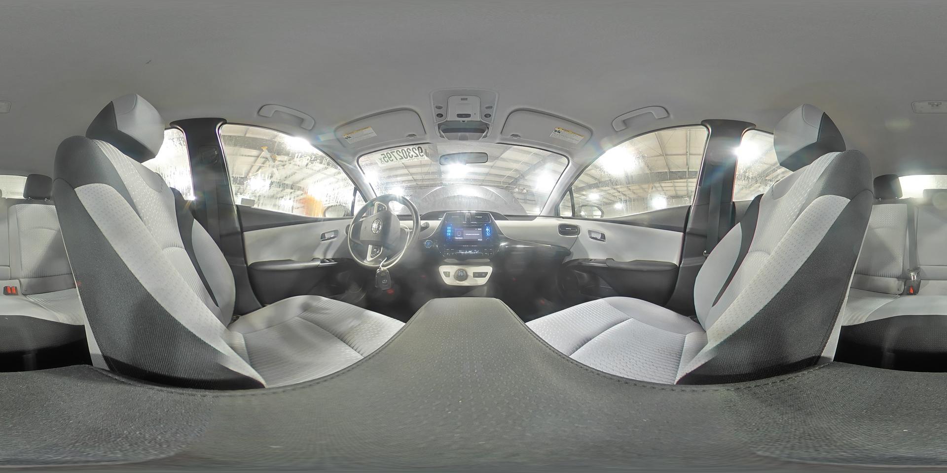 2016 TOYOTA PRIUS