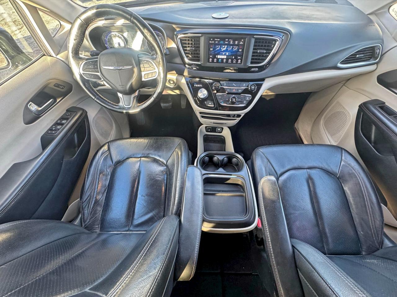 2020 CHRYSLER Pacifica