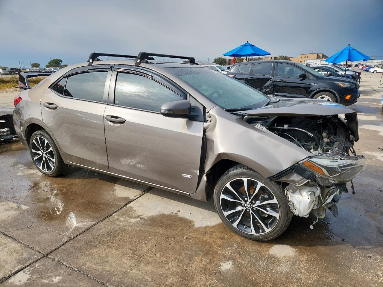 2017 TOYOTA COROLLA