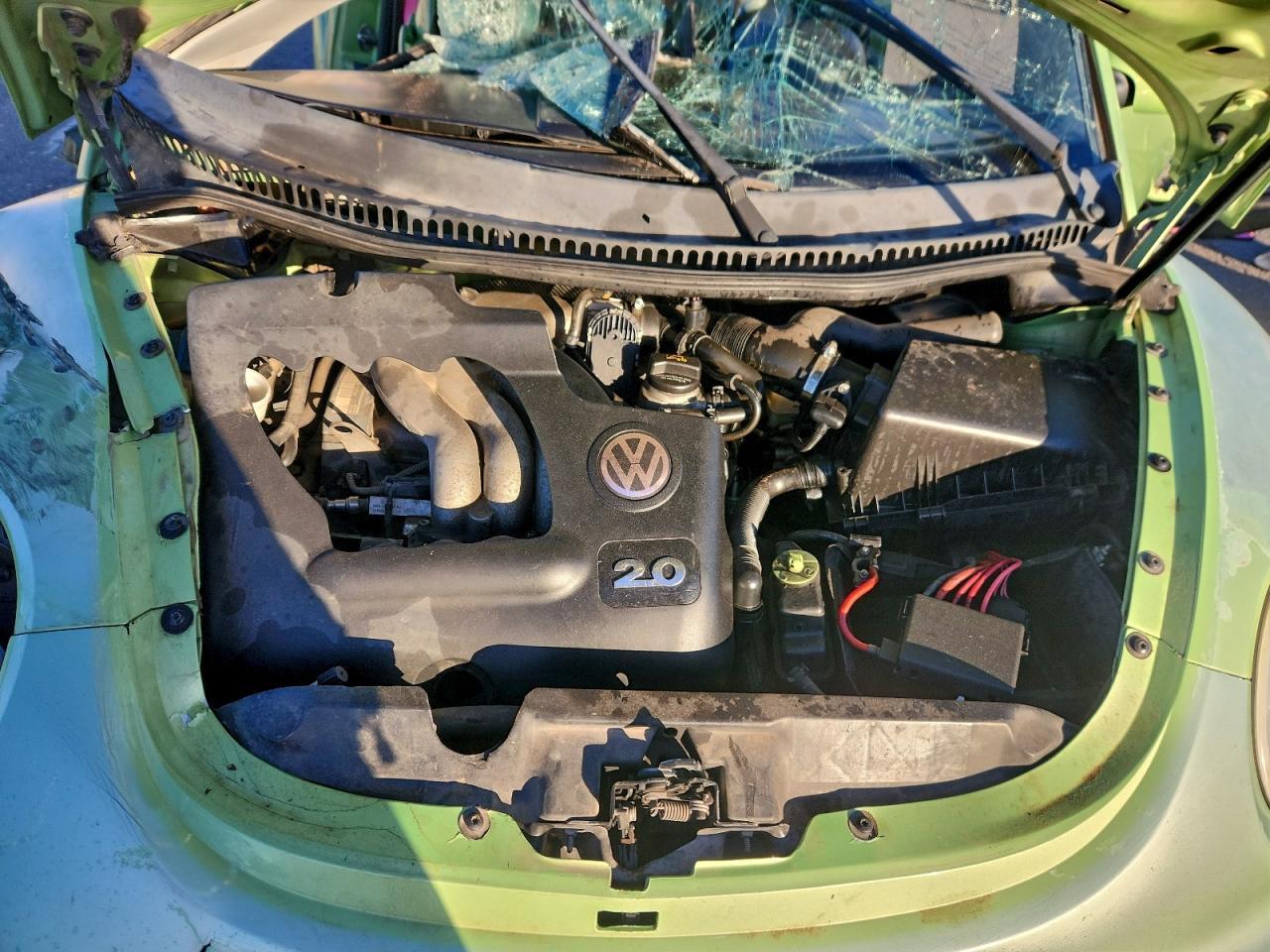2004 VOLKSWAGEN Beetle