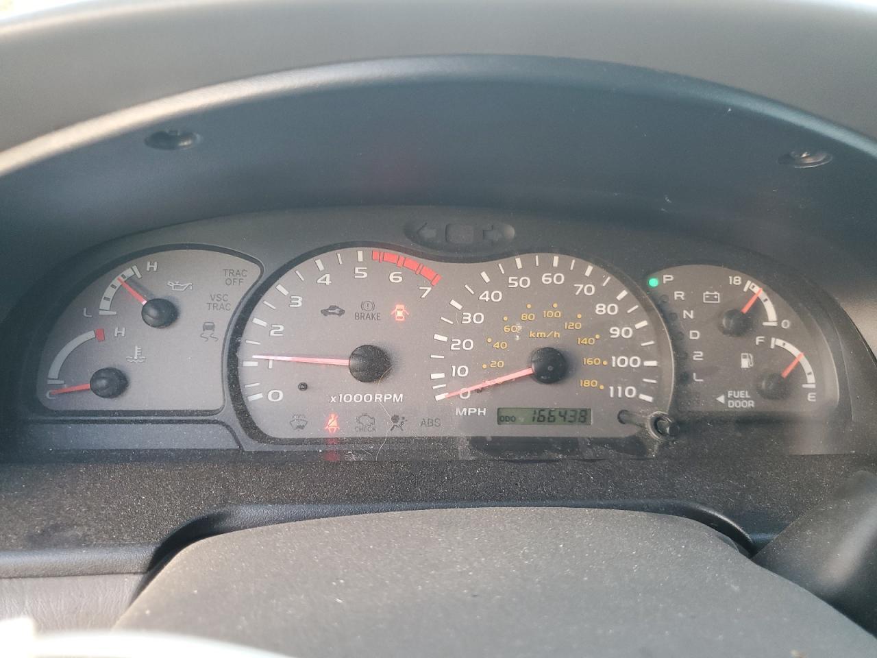 2003 TOYOTA Sequoia
