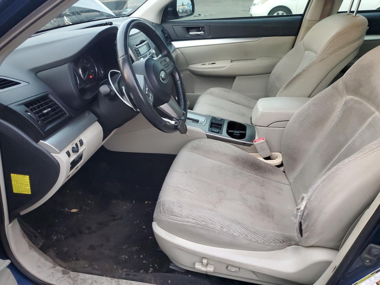 2011 SUBARU Legacy