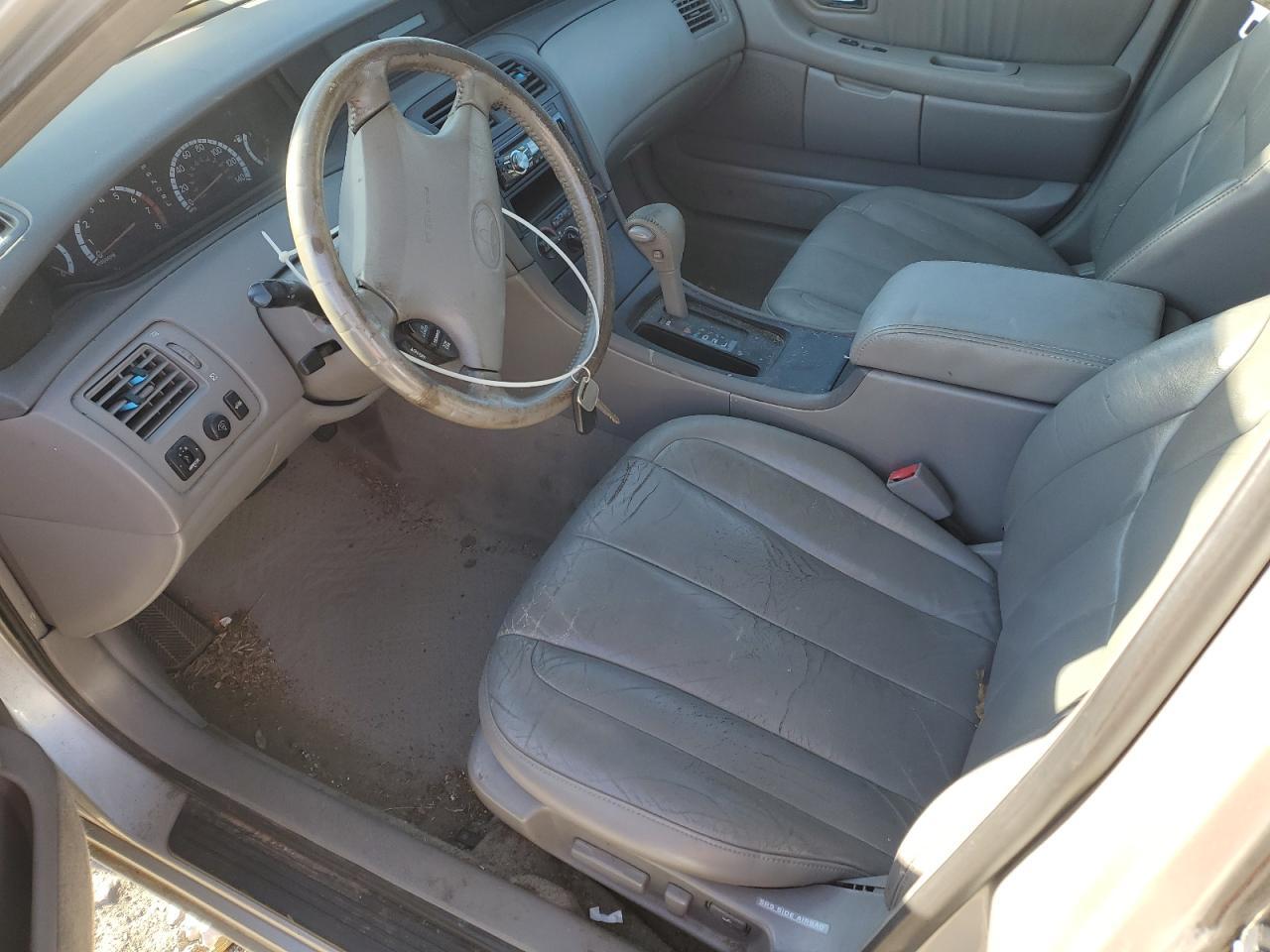2001 TOYOTA Avalon