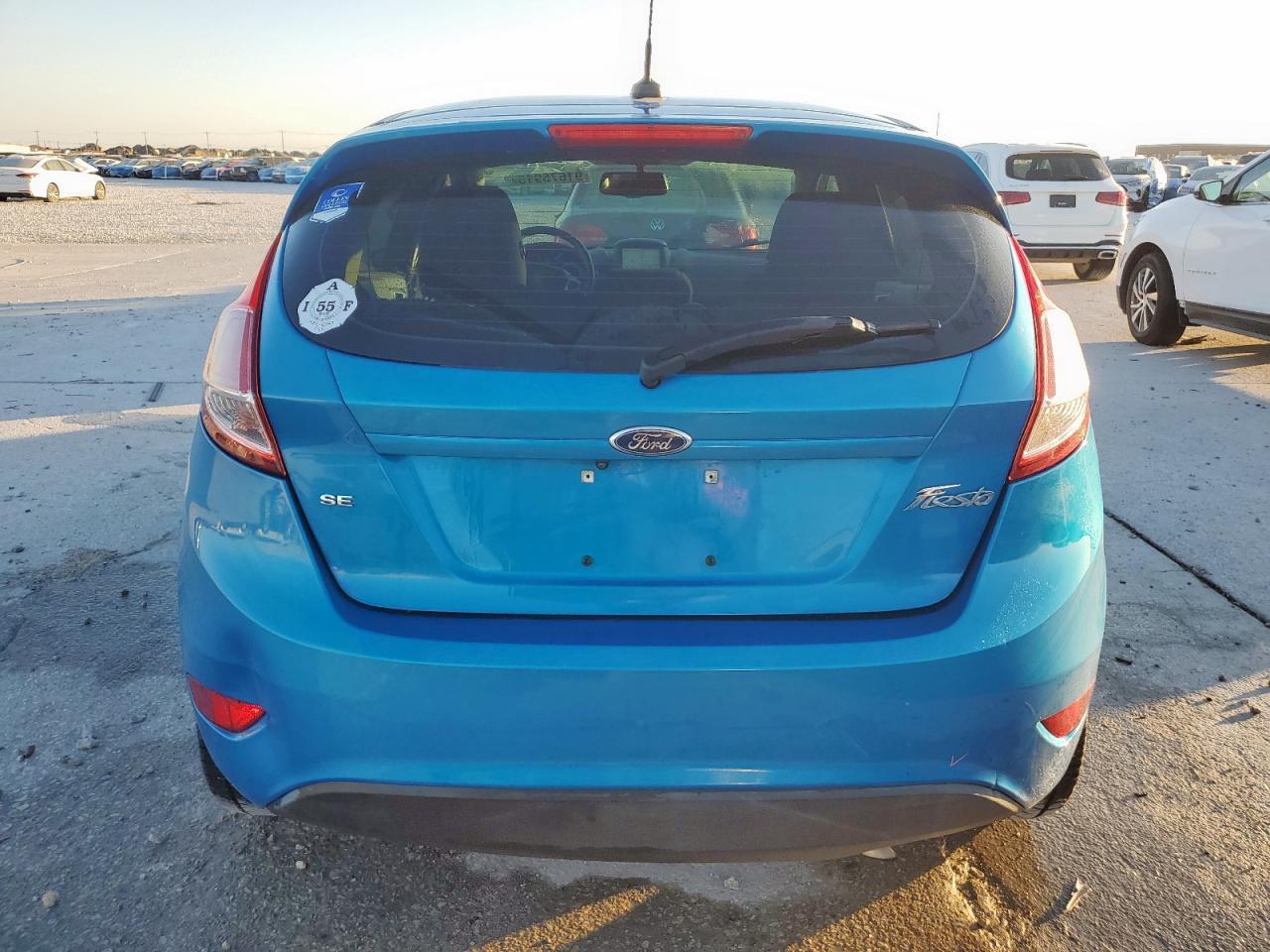 2016 FORD Fiesta