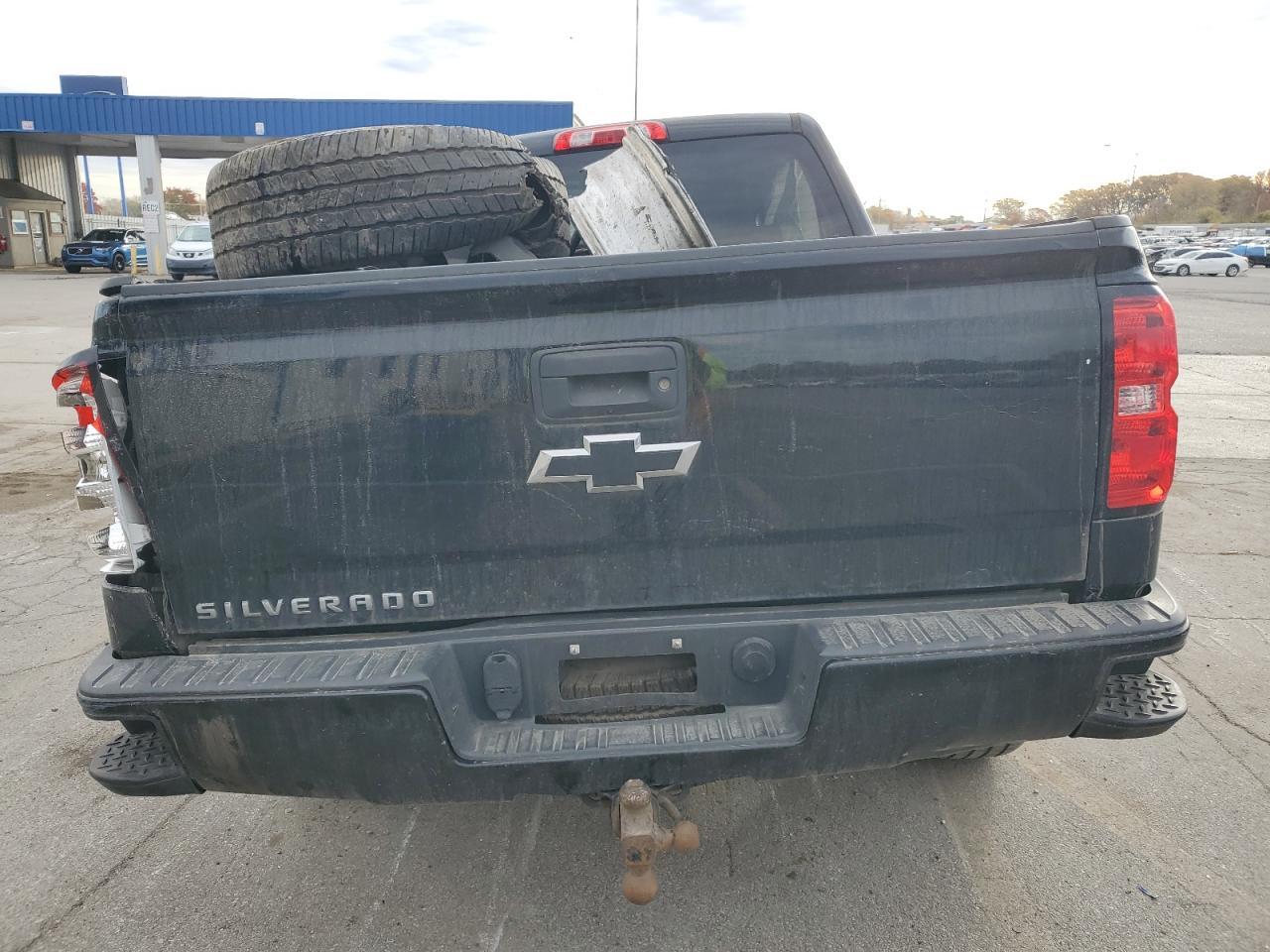 2018 CHEVROLET Silverado