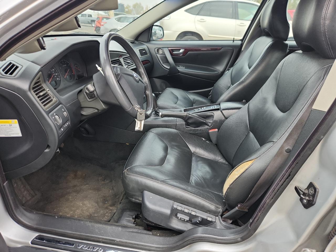 2003 VOLVO S60
