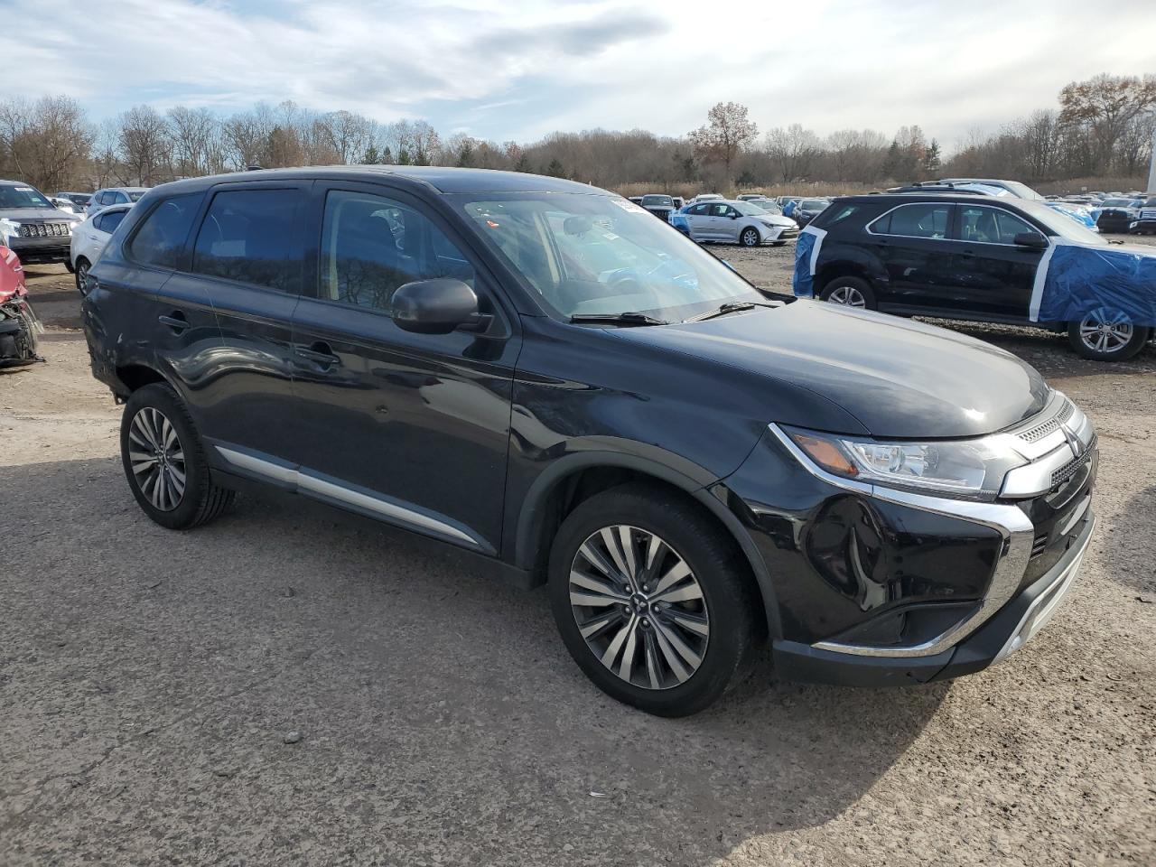2019 MITSUBISHI outlander