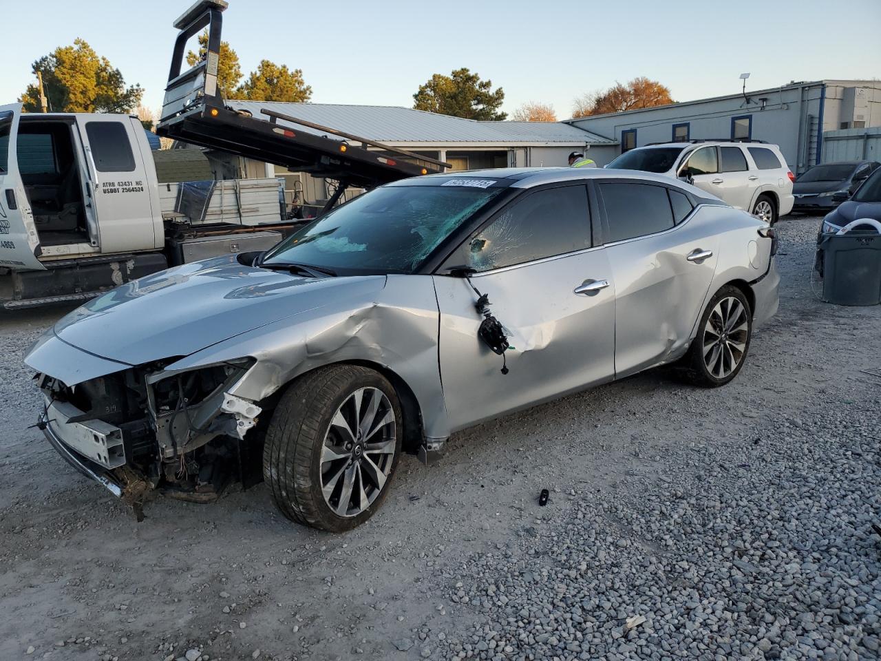 2019 NISSAN Maxima