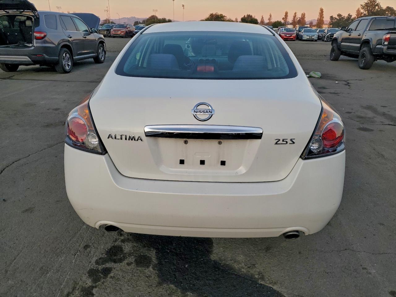 2012 NISSAN ALTIMA