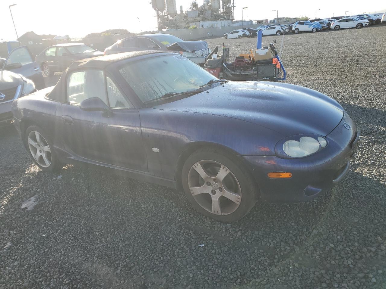 2003 MAZDA MX-5 Miata